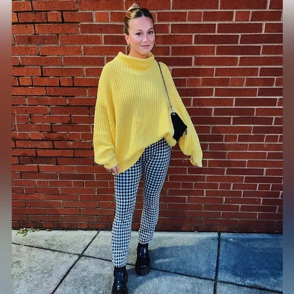 Free People Yellow Oversized Chunky Shaker Sweater - Picture 8 of 8